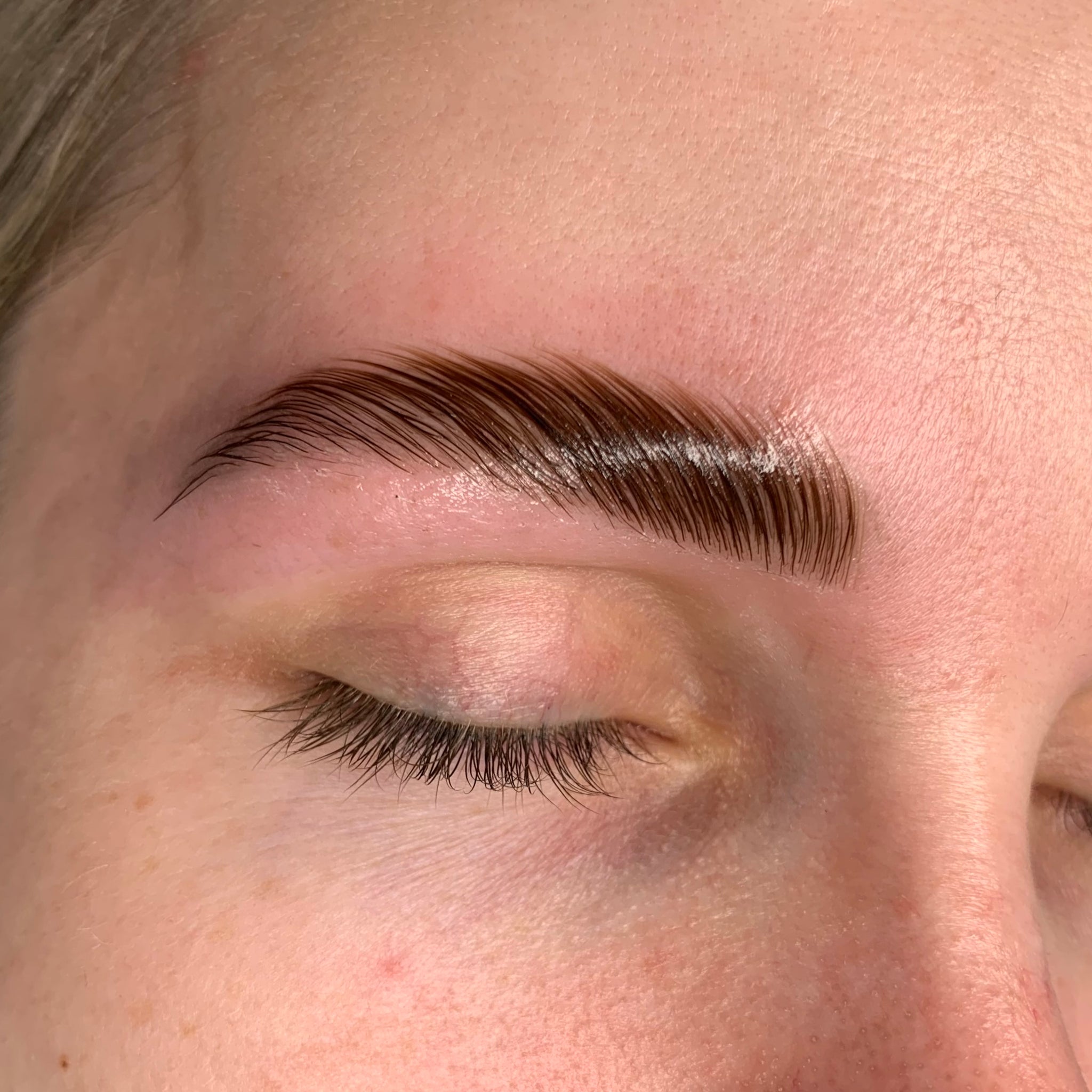 Keratin lash lift and brow lamination course