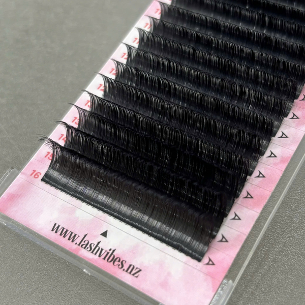 CLEARANCE Cashmere lashes  lashes extensions in 0.07 diameter